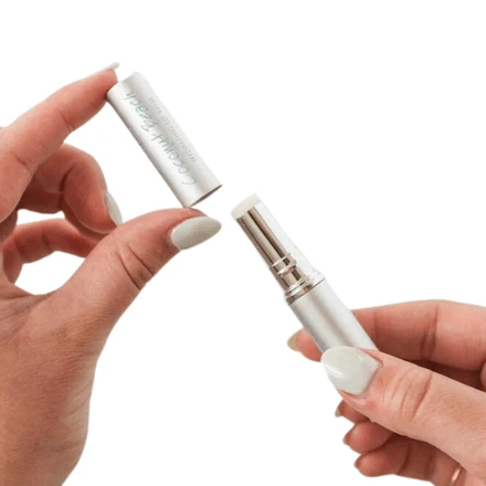 FarmHouse Fresh Coconut Beach Hydrating Lip Balm 2 FarmHouse Fresh Coconut Beach Hydrating Lip Balm - Image 2