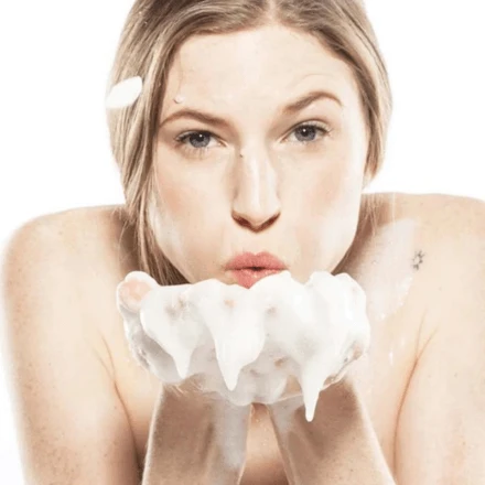 FarmHouse Fresh Fluffy Bunny Soothing Body Wash 12oz / 355ml 2 FarmHouse Fresh Fluffy Bunny Soothing Body Wash 12oz / 355ml - Image 2