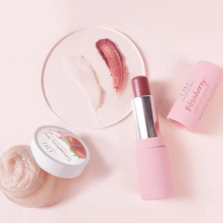 FarmHouse Fresh Strawberry Wine 2-Step Luscious Lip Kit 2 FarmHouse Fresh Strawberry Wine 2-Step Luscious Lip Kit - Image 2