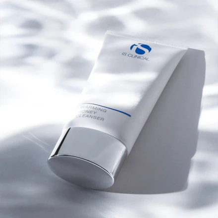 IS Clinical Warming Honey Cleanser 4oz / 118ml 2 IS Clinical Warming Honey Cleanser 4oz / 118ml - Image 2